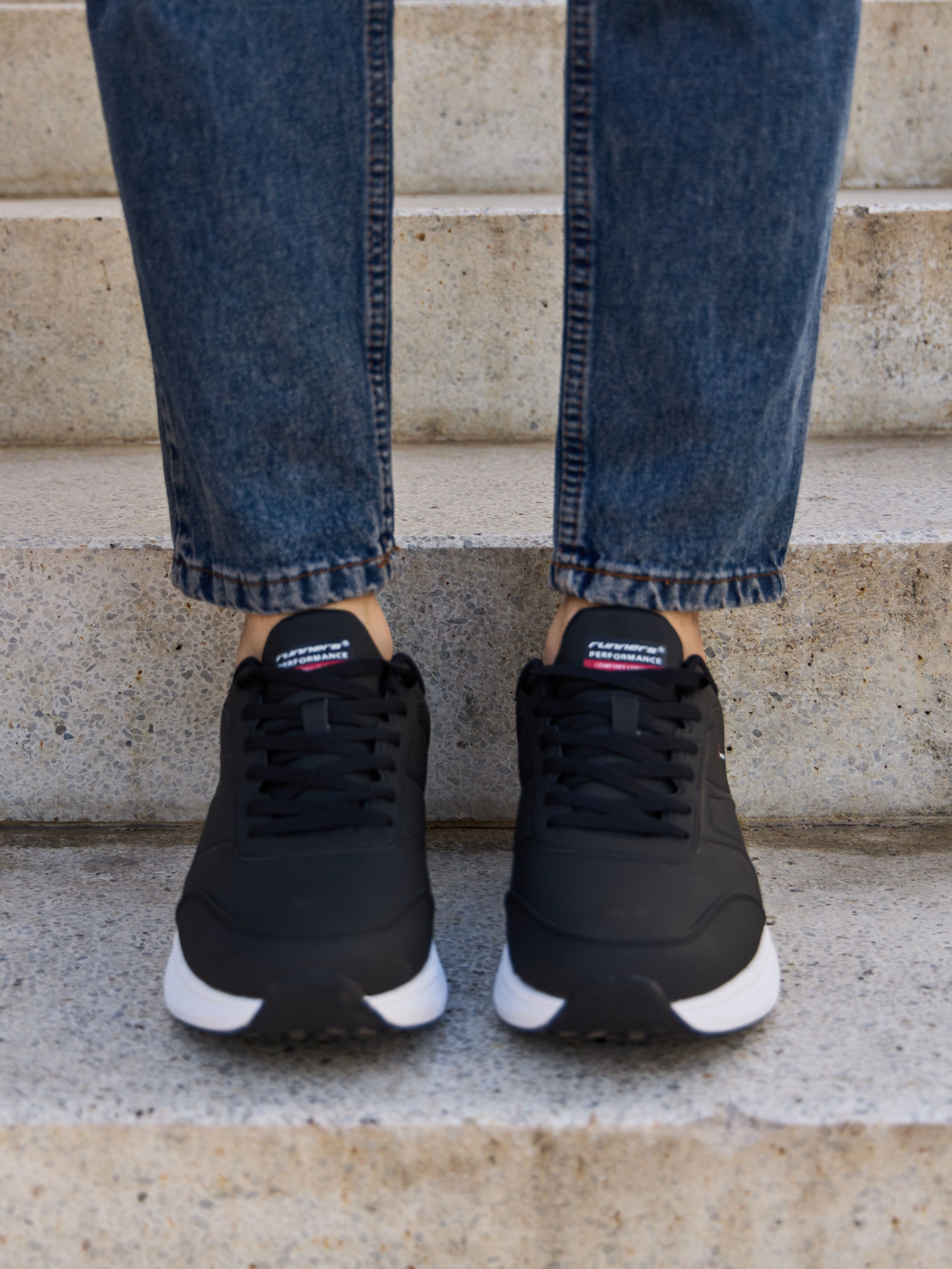 Кроссовки мужские Runners RNS-242-2924 black/dk.red